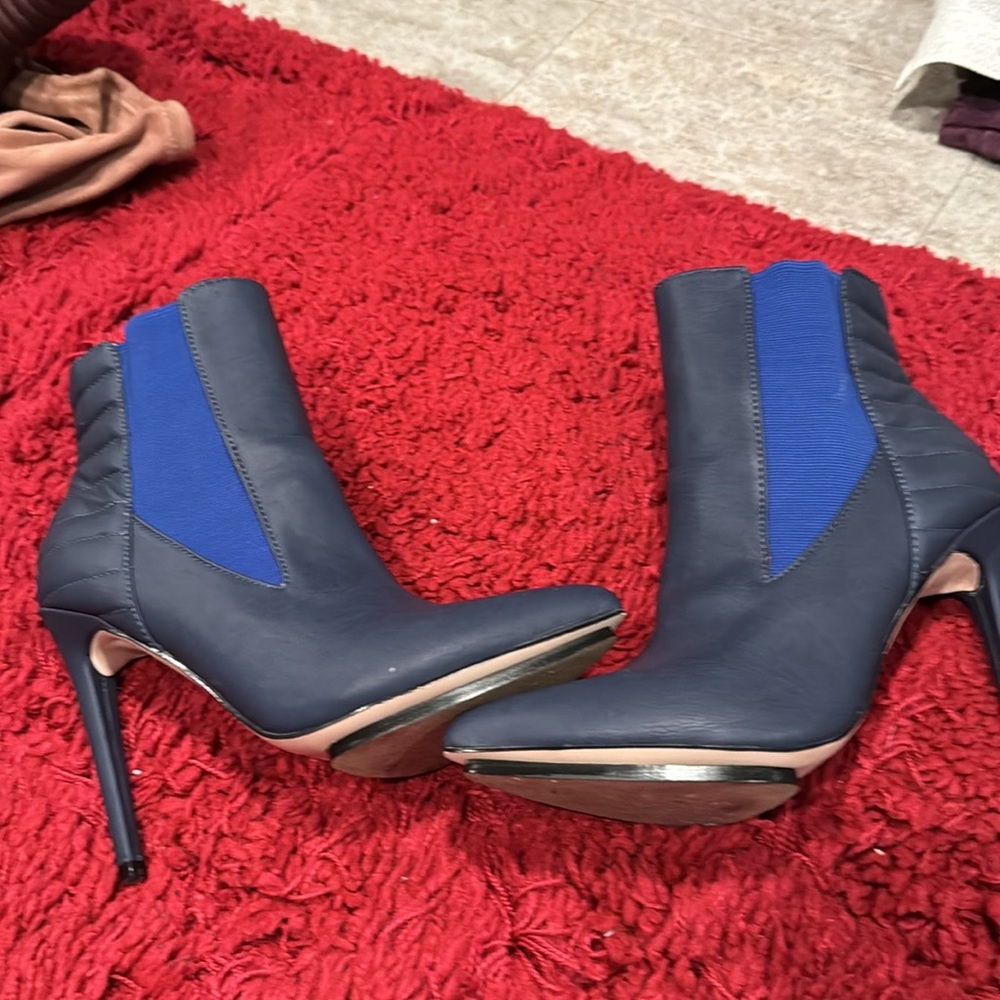 Blue leather booties - Picture 8 of 11